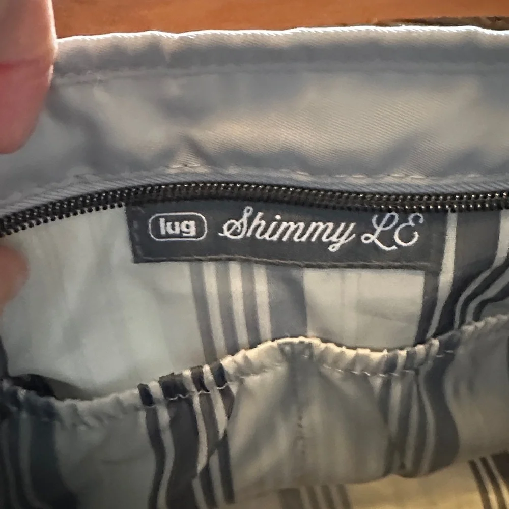 Lug LE Ultra shimmy Women's Light Gray Quilted Crossbody Bag - Picture 10 of 13